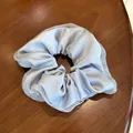 Elastico per capelli in raso grigio argento con bordo in organza per acconciature - Argento Blu