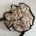Elastico per capelli vintage beige con stampa floreale marrone e bordo nero elegante - Marrone