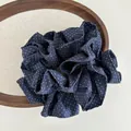 Oversized donkerblauwe scrunchie met witte stippen gemaakt van glanzende stof - Marineblauw - Groot