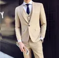 Slim fit driedelig pak in lichtbeige met blazer, vest met V-hals en bijpassende pantalon - 3XL / Set / Khaki