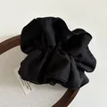 Chouchou plissé noir chic pour cheveux en tissu de coton sergé texturé de haute qualité - Noir