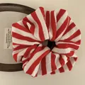 Coletero de punto a rayas rojas y blancas con diseño espiral texturizado - Rayas rojas