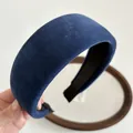Diadema acolchada de terciopelo azul oscuro para mujer con diseño de esponja alta - Azul