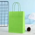 Sac cadeau en papier kraft vert vif écologique avec poignées en corde torsadée - Fruit Vert ; Format Mini A Dimensions Verticales - 12*6*16 Cm (hauteur)