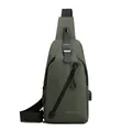 Bolso de pecho para hombre verde oscuro impermeable con puerto USB y correa ajustable - Verde Militar
