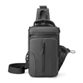 Borsa tattica da petto nera impermeabile con tasca laterale a rete e tracolla - Grigio
