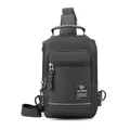 Schwarze Herren Brusttasche aus Nylon mit Reißverschlüssen und USB-Ladeanschluss - Grau