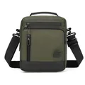 Borsa a tracolla uomo verde militare impermeabile con tasche multiple e logo nero - Verde Militare