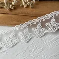 Bordo in pizzo ricamato con farfalle bianche e base in rete per cucito fai da te - Stile Farfalla Realistico