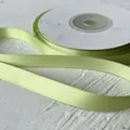 Cinta de satén verde hierba de doble cara 1cm para lazos DIY y envolver regalos - Verde Fruta