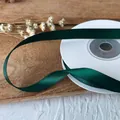 Cinta de raso de doble cara verde oscuro en rollo para regalos DIY y costura - Verde Oscuro