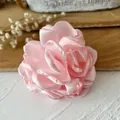 Adorno de rosa de satén rosa para costura DIY hecha a mano y decoración artesanal - Rosa Claro