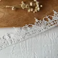Encaje de ganchillo blanco bordado con motivos florales para costura y manualidades - Estilo de Ganchillo Floral Geométrico