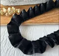 Bordure en dentelle plissée noire de 3 mètres avec bord en satin pour loisirs créatifs - Noir