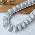 Ruban gris argenté et bordure en dentelle plissée blanche pour le bricolage créatif - Gris