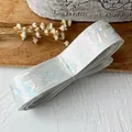 Nastro bianco con motivo floreale mandala olografico per creazioni artigianali - Rotolo Standard / Bianco