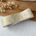Cinta decorativa blanca con rosas y estrellas doradas para manualidades y regalos DIY - Base Blanca Impresión Dorada