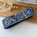 Cinta de grano grueso azul oscuro con estampados de rosas y aves en color plata - Azul Marino Patrón Plata