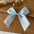 Handgefertigte hellblaue Satin-Schleife für DIY-Haarschmuck und Kleidungsdekoration - Basis Schleife / 4 Stück/Packung (Bandbreite 2,5 cm) / Blau
