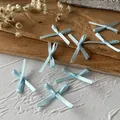 Hellblaue Polyester Satin-Schleifen für DIY-Handwerk und Haarschmuck-Zubehör - Mini-Schleife / 10 Stück/Packung (0,3 cm Breite) / Blau