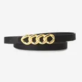 Damen Schmaler schwarzer Ledergürtel mit dekorativer polierter goldener Kettenschnalle - Goldene Schnalle Schwarz / 95cm
