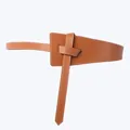 Elegant wide brown leather belt for women with white stitching and decorative knot - Camel