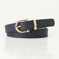 Ceinture fine en cuir bleu marine pour femme avec boucle fer à cheval dorée - Bleu Marine