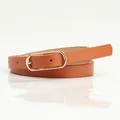 Ceinture fine minimaliste en cuir PU marron avec boucle ovale dorée pour femme - Chameau