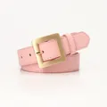 Cintura minimalista rosa chiaro da donna con fibbia quadrata dorata spazzolata chic - 2.8cm x 103cm / Rosa chiaro
