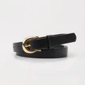 Cintura sottile nera da donna con fibbia a ferro di cavallo dorata per jeans - Nero