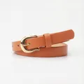 Women's slim leather belt in caramel brown with a gold-tone horseshoe buckle - Camel