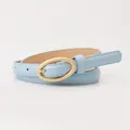 Elegante cintura sottile in pelle celeste da donna con fibbia ovale in oro opaco - Celeste