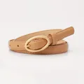 Cintura sottile in pelle marrone chiaro da donna con fibbia ovale dorata e cuciture bianche - Cachi