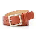 Ceinture en cuir marron avec boucle argentée rectangulaire et surpiqûres jaunes - Chameau