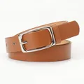 Cintura da donna in pelle marrone minimalista con fibbia rettangolare argentata - Cammello