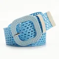 Cintura in paglia intrecciata azzurro con fibbia quadrata e dettagli in pelle bianca - Blu