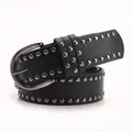 Schwarzer Ledergürtel im Punk-Stil mit silbernen Nieten und Dornschließe für Damen - Rundnieten-Stil / 947-Schwarz