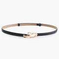 Cintura da donna in pelle nera con fibbia dorata a forma di cuore traforato chic - Blu Notte