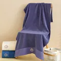 Asciugamano da bagno viola in cotone spesso con ricamo corona e bordo satin - Multicolore
