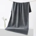 Flechas Con Cinturón Gris Oscuro