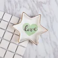 Sternförmige Keramik-Schmuckschale mit Goldrand und herzförmigem Love-Motiv - Stern Love (Grün)