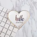 Herzförmige Keramik-Schmuckschale in Weiß mit Goldrand und hello BEAUTIFUL Aufdruck - Herz Hello Beautiful