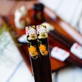 Baguettes en bois naturel avec motif chat porte-bonheur Maneki-neko et calligraphie - Noir