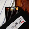 Cinq paires de baguettes japonaises en bois naturel avec motifs de chats colorés en coffret - Multicolor Patterns Gift Box