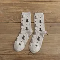 Retro beige knit mid-calf socks with cute cat back silhouettes and tiny red hearts - One Size / Off White