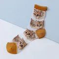 Transparente weiße Netzsocken mit ingwergelben Details und süßem Katzenmuster - Ingwergelb