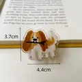 Niedliche Cartoon Hund Acrylklammer mit Maßen 3,7cm x 4,4cm für Büro und Studium - Hund Beißt in Ast