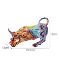 Escultura de toro de resina estilo grafiti con colores vibrantes decorativa - 19.5cm x 13cm x 13cm / Graffiti Colorido