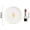 Plato de cerámica blanca para joyas con borde dorado y letra S dorada, 4.7 pulgadas - Bandeja de Letra - S