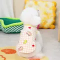 Détail du gilet pour animaux avec motif à carreaux, imprimés et bordure jaune douce - S / Rose